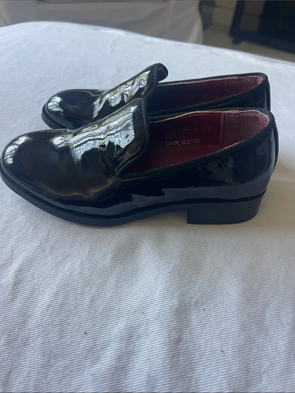NEW SANTINO KIDS Size 11 Black Patent Slip-On Loafers